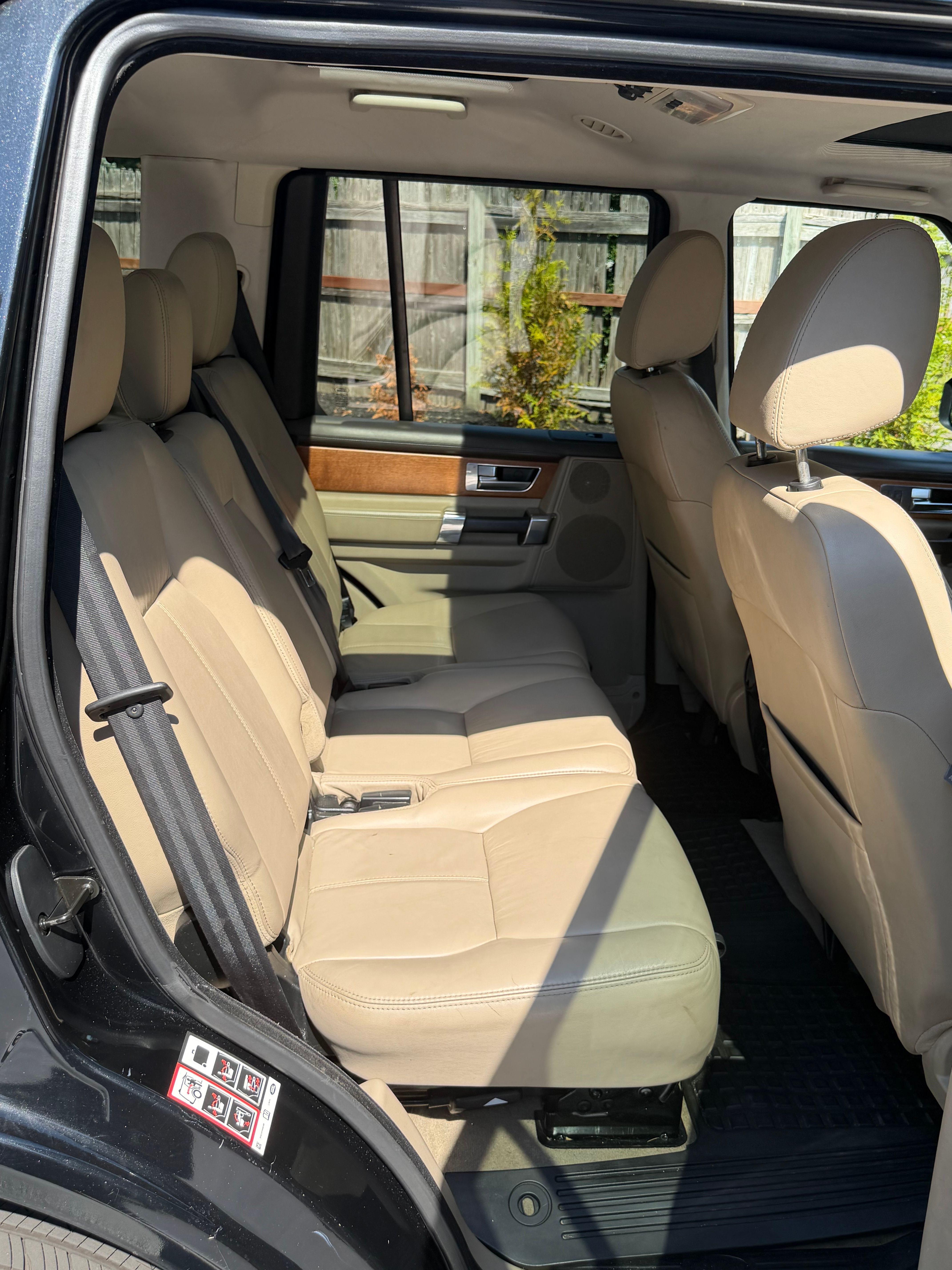 Used 2015 Land Rover LR4 HSE LUX AWD/4WD image 11