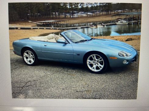 Used 2003 Jaguar XK8 Convertible image 2