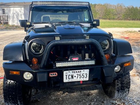 Used 2011 Jeep Wrangler Sport image 4