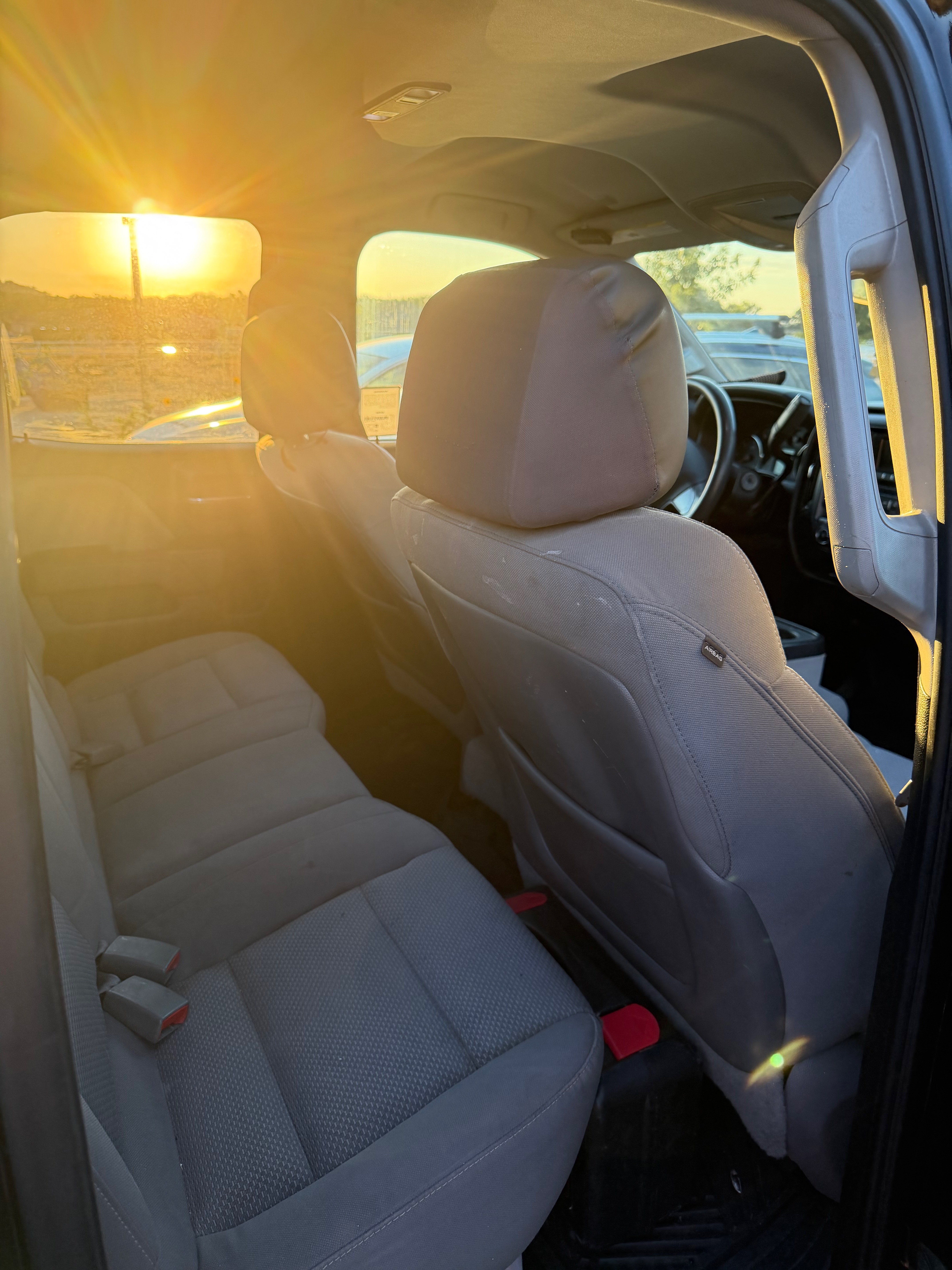 Used 2015 Chevrolet Silverado 1500 W/T RWD image 10