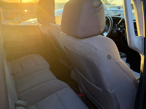Used 2015 Chevrolet Silverado 1500 W/T RWD image 10