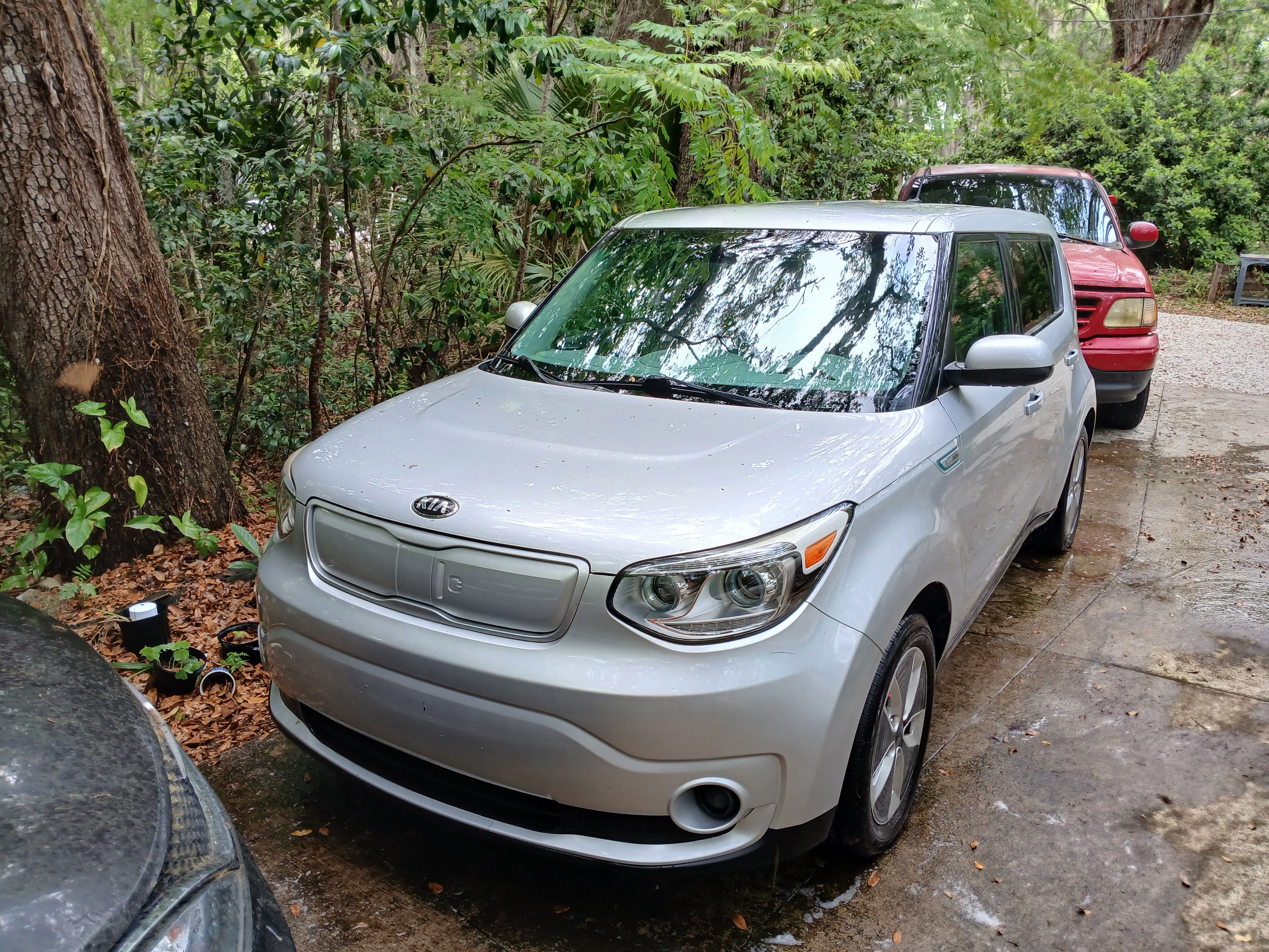 Used 2017 Kia Soul EV-e FWD image 1