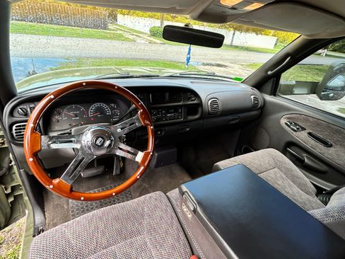 Used 2001 Dodge Ram 3500 Truck 2WD Quad Cab image 2