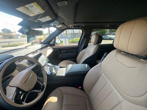 Used 2023 Land Rover Range Rover Sport SE Dynamic image 5