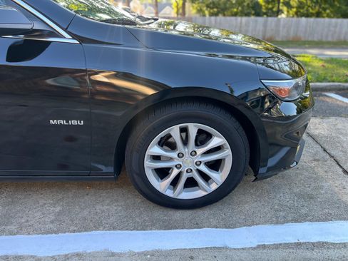 Used 2018 Chevrolet Malibu LT image 14