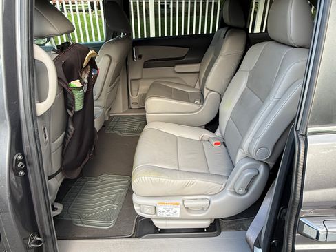 Used 2015 Honda Odyssey EX-L image 9