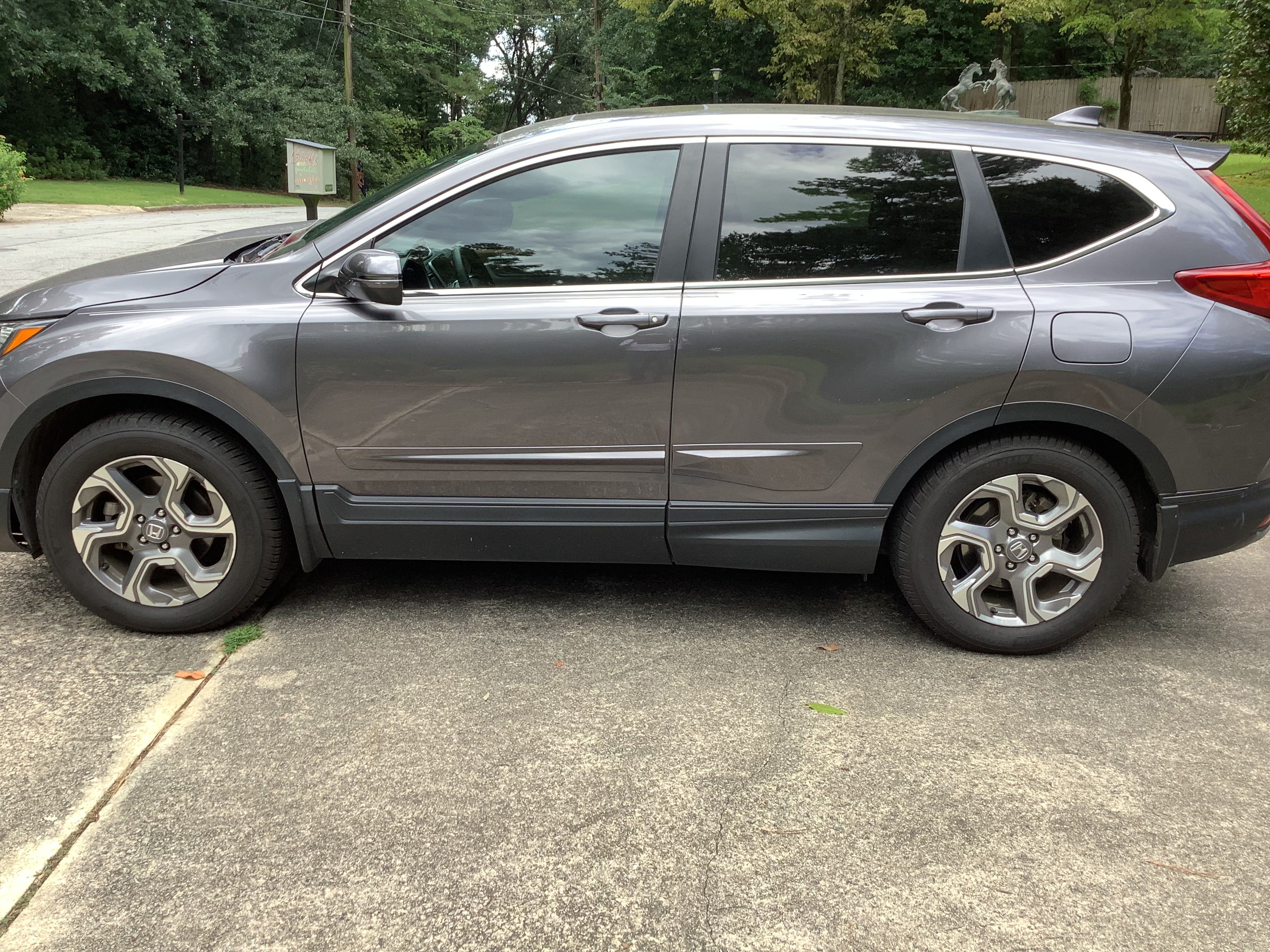 Used 2017 Honda CR-V EX-L image 2