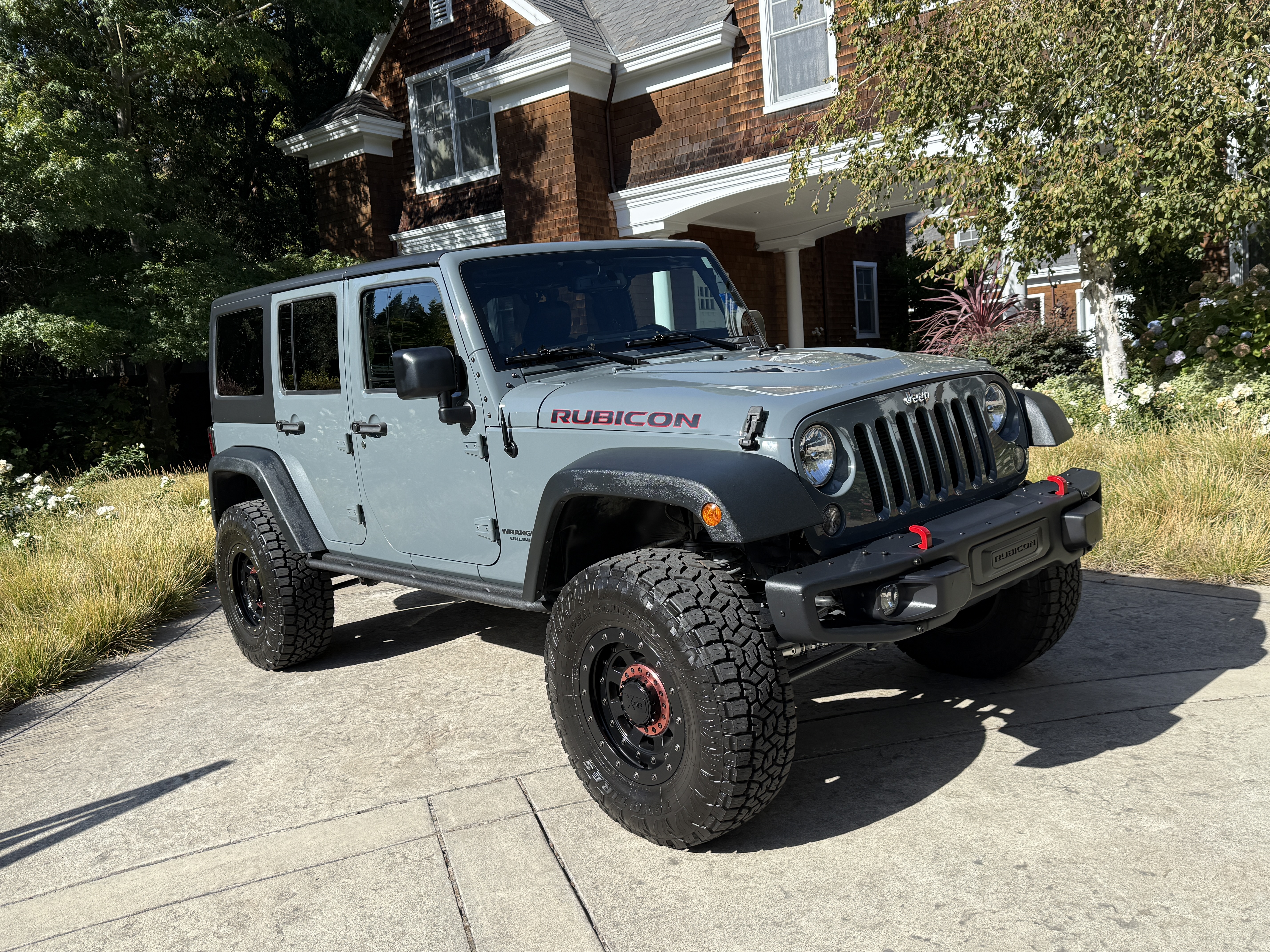 Used 2014 Jeep Wrangler Unlimited Rubicon AWD/4WD image 2