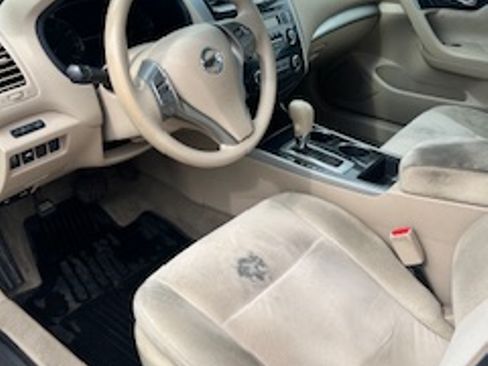 Used 2013 Nissan Altima 2.5 S image 10