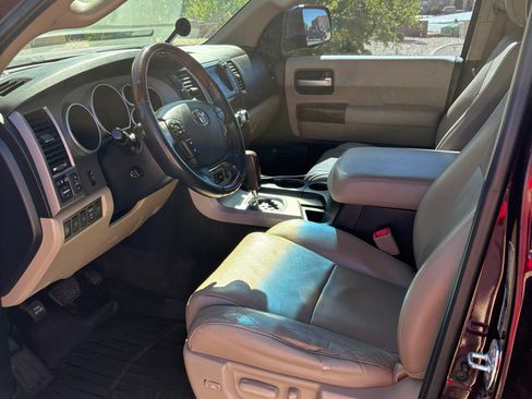 Used 2012 Toyota Sequoia Platinum AWD/4WD image 13