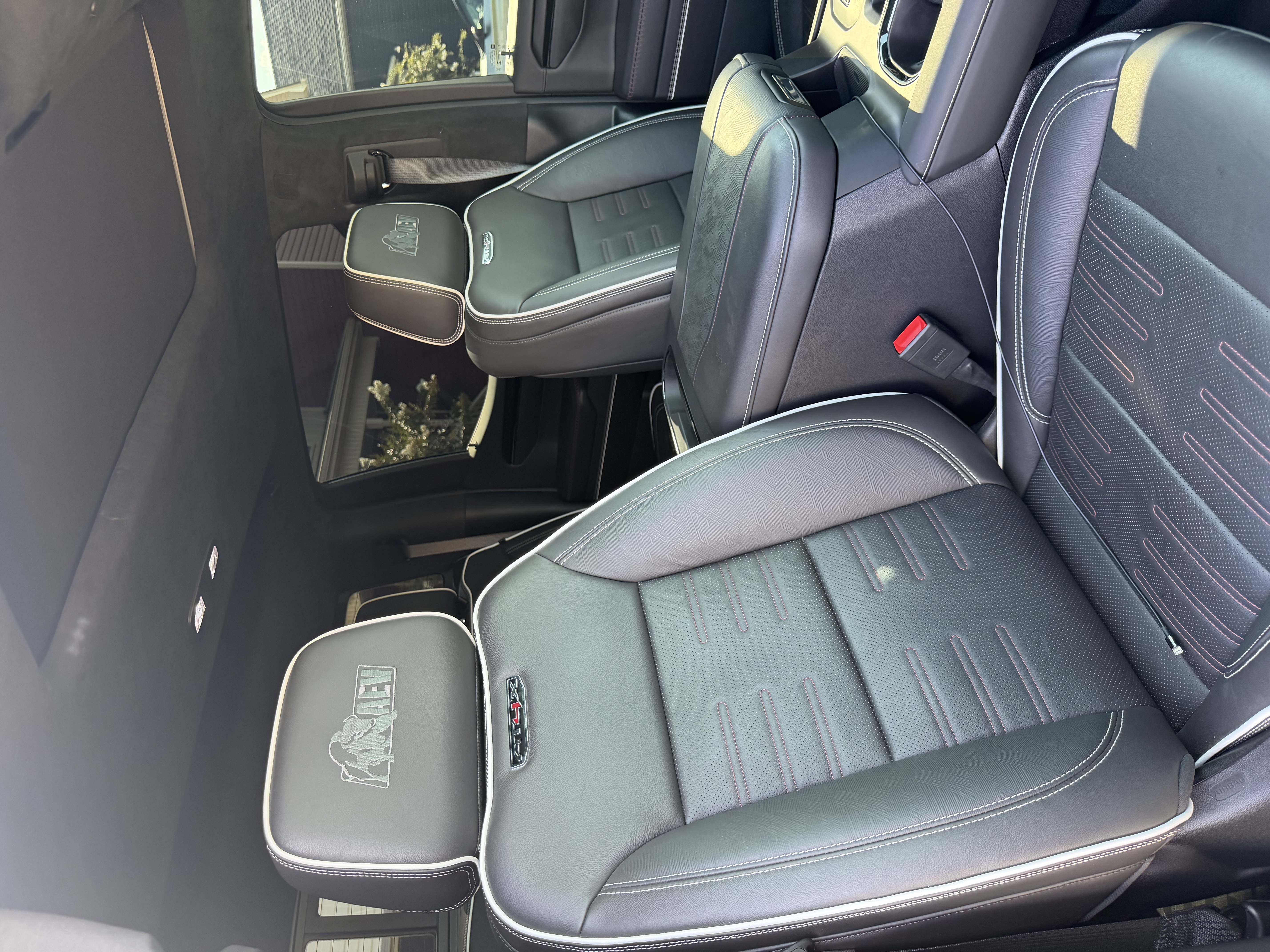 Used 2025 GMC Sierra 1500 AT4X w/ AT4X AEV Edition AWD/4WD image 22