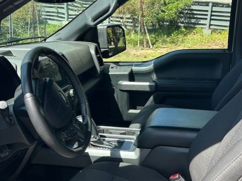 Used 2018 Ford F150 XLT w/ Equipment Group 302A Luxury image 13