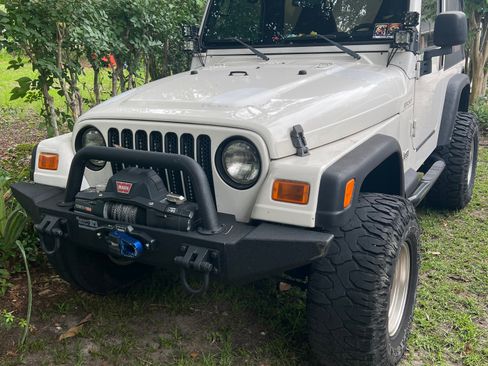 Used 2003 Jeep Wrangler Sport AWD/4WD image 2