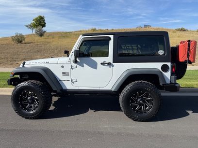 Used 2016 Jeep Wrangler Rubicon w/ Power Convenience Group