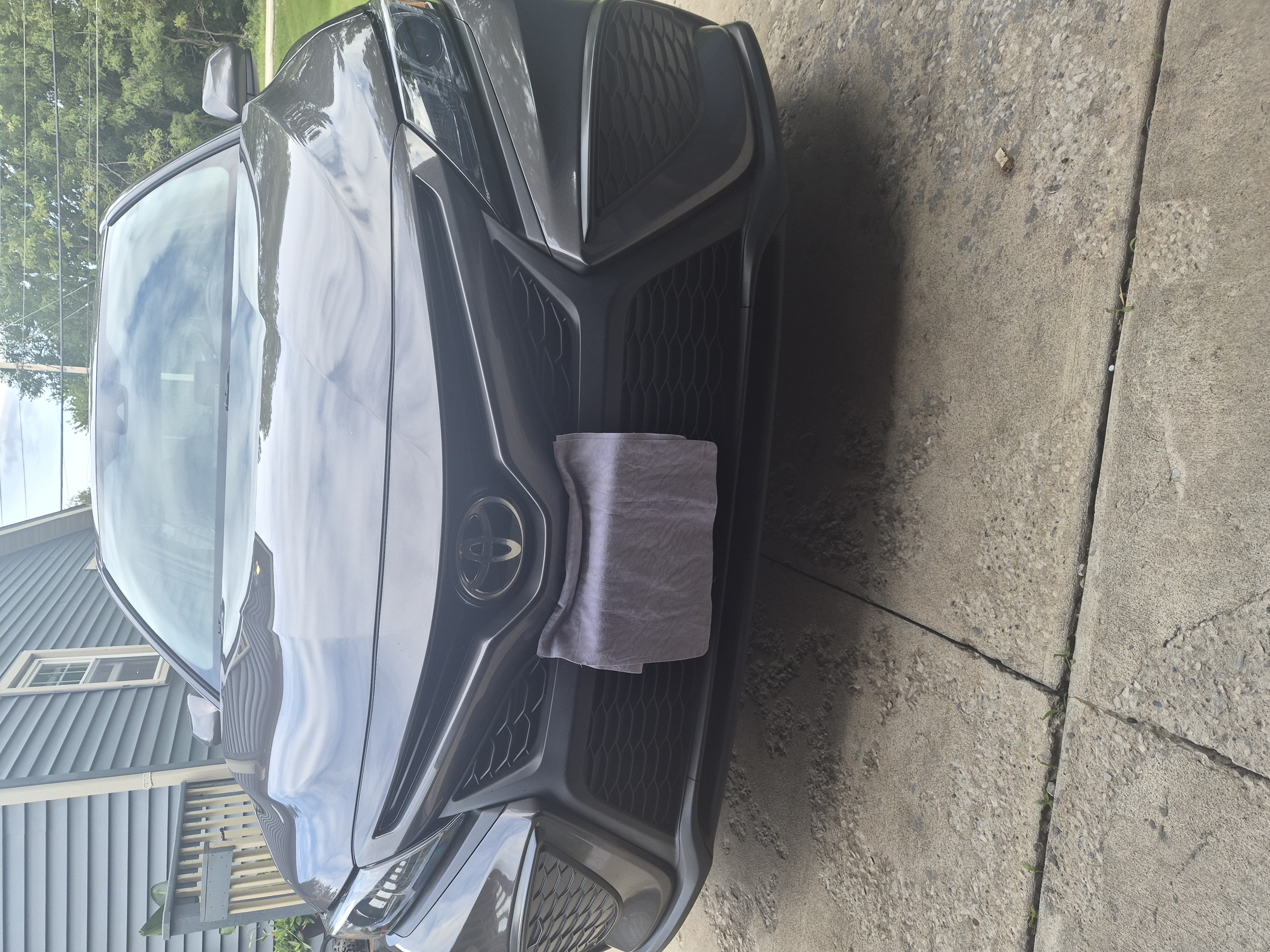 Used 2021 Toyota Camry SE FWD image 4