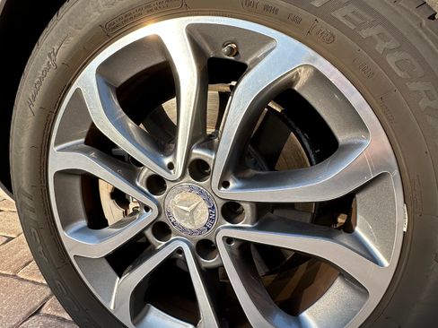 Used 2016 Mercedes-Benz C 300 Sedan image 27