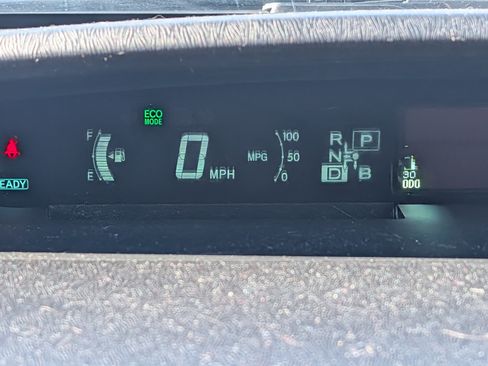 Used 2010 Toyota Prius Five image 16