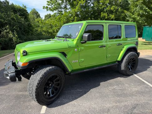 Used 2020 Jeep Wrangler Unlimited Sahara AWD/4WD image 1