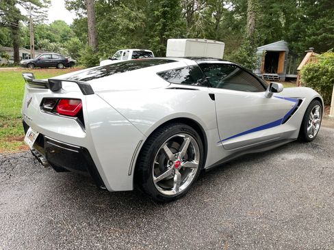 Used 2015 Chevrolet Corvette Stingray Coupe 2D w/ 2LT Preferred Equipment Group image 10