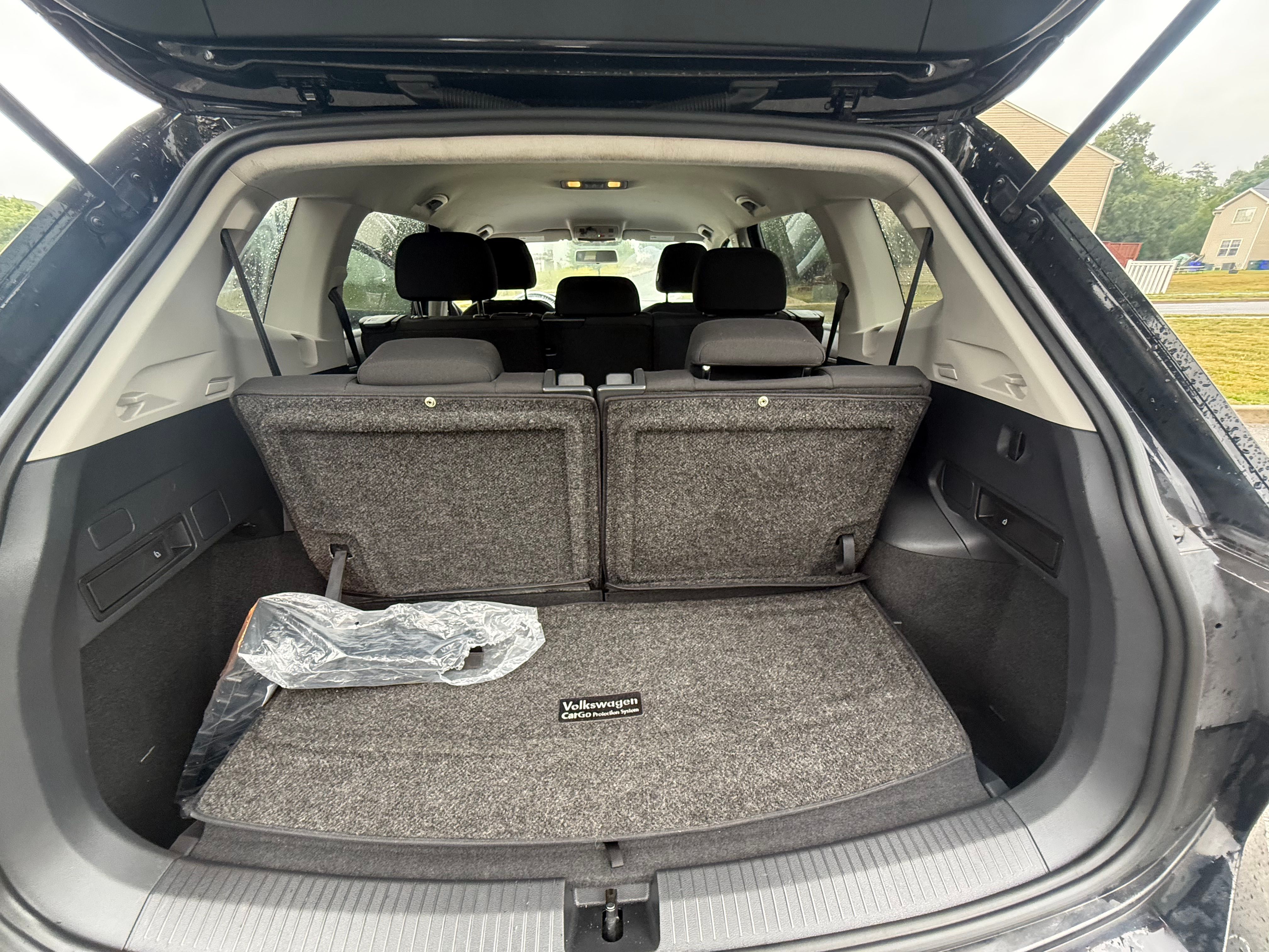 Used 2021 Volkswagen Tiguan S FWD image 12