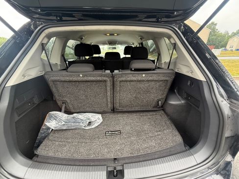 Used 2021 Volkswagen Tiguan S FWD image 12
