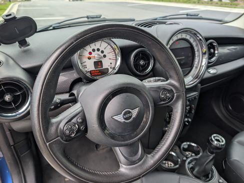 Used 2013 MINI Cooper S FWD image 30