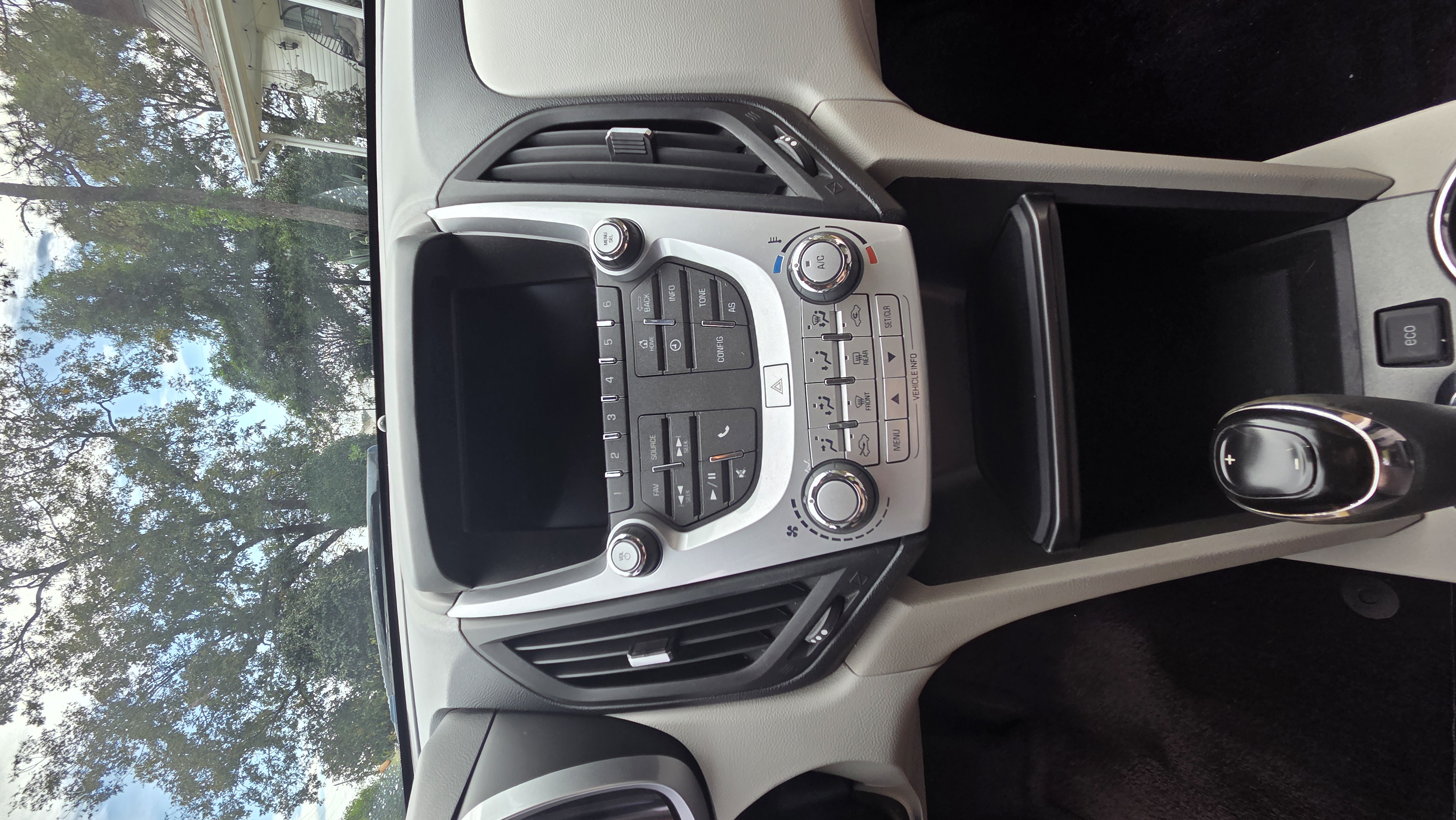 Used 2016 Chevrolet Equinox LT FWD image 12