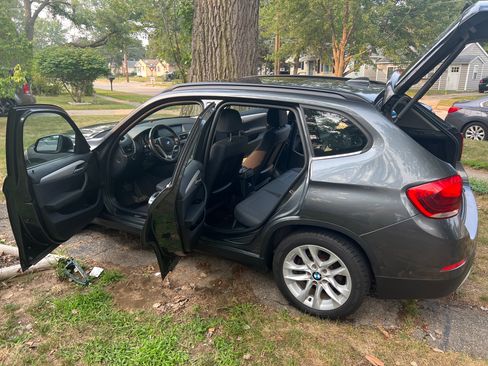 Used 2015 BMW X1 xDrive28i image 2