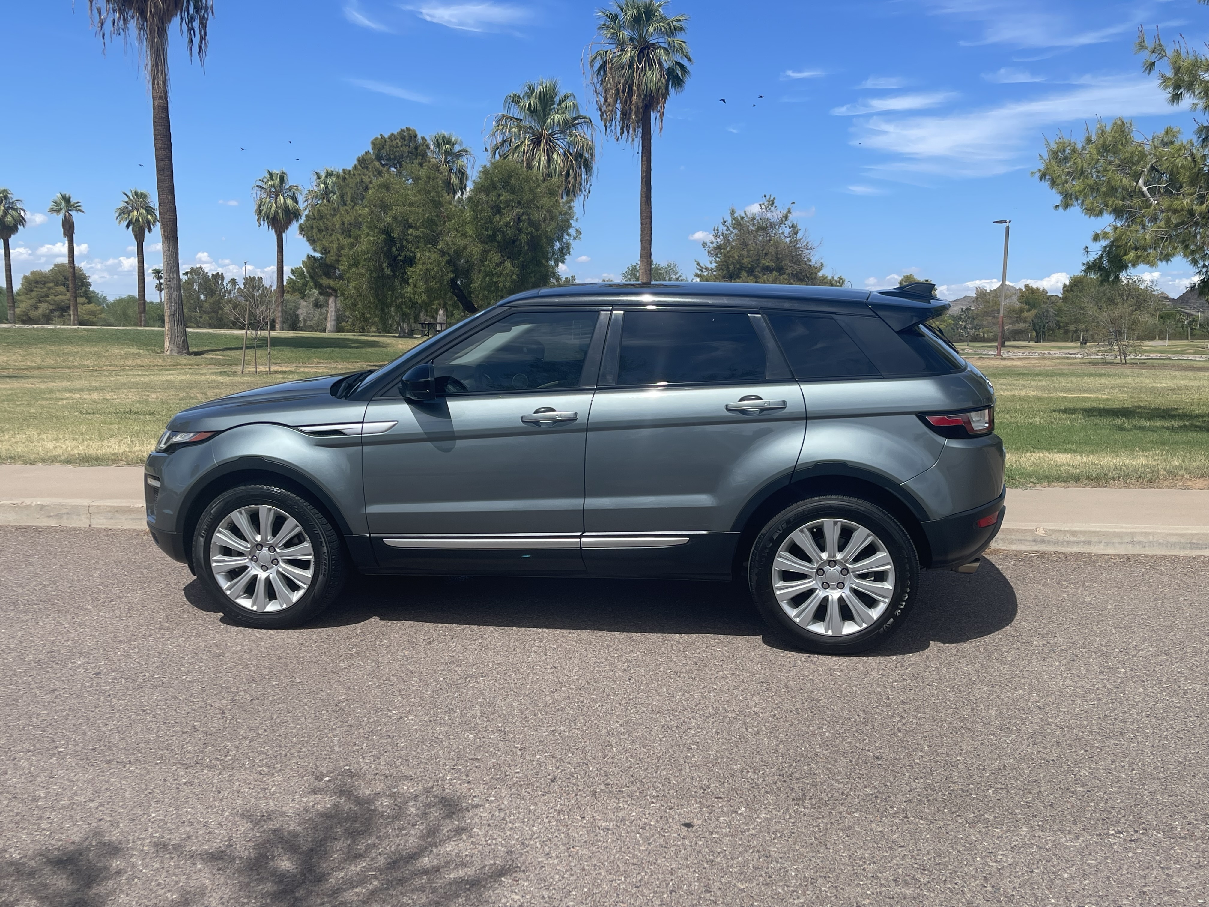 Used 2016 Land Rover Range Rover Evoque HSE AWD/4WD image 12