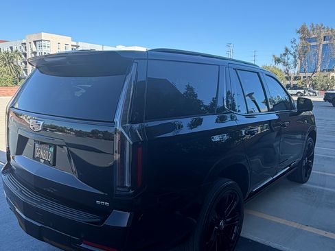 Used 2025 Cadillac Escalade Sport Platinum AWD/4WD image 5