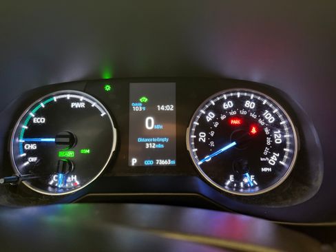 Used 2022 Toyota RAV4 XLE AWD/4WD image 13