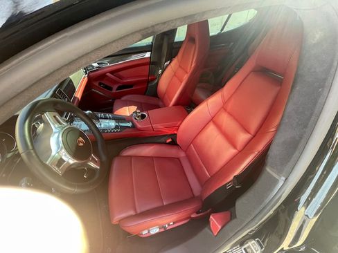 Used 2014 Porsche Panamera Turbo image 10