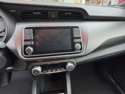 Used 2019 Nissan Kicks SV w/ Exterior Electronics Package image 11