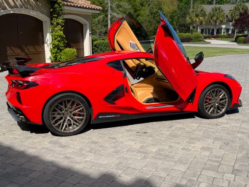 Used 2020 Chevrolet Corvette Stingray Premium Cpe w/ 3LT Preferred Equipment Group image 10