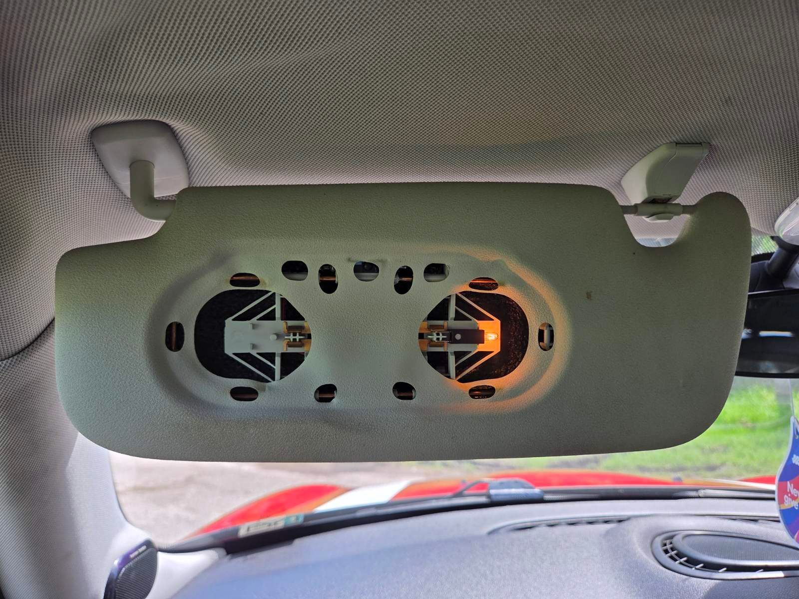 Used 2015 MINI Cooper 2-Door Hardtop FWD image 12