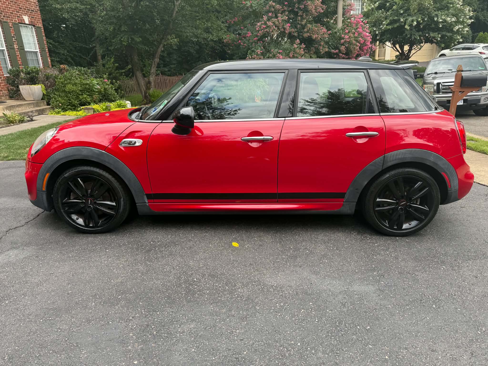 Used 2015 MINI Cooper S FWD image 9