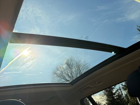 Used 2023 BMW X7 xDrive40i w/ Premium Package image 17