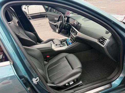 Used 2019 BMW 330i xDrive Sedan w/ Premium Package AWD/4WD image 12