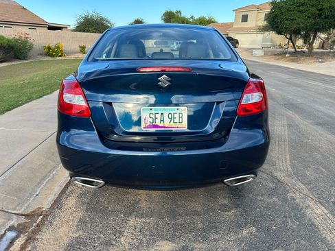 Used 2011 Suzuki Kizashi SE image 5