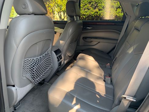 Used 2012 Cadillac SRX Luxury image 6