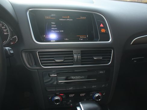 Used 2015 Audi Q5 2.0T Prestige image 11