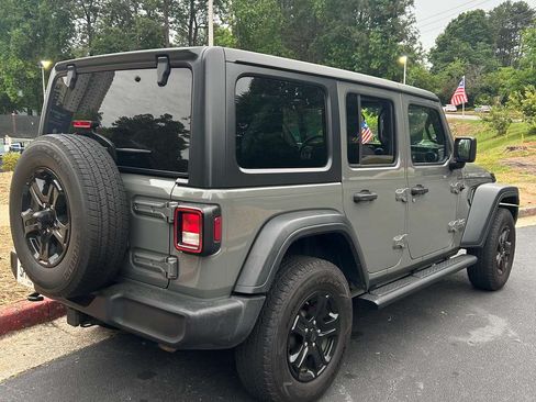 Used 2018 Jeep Wrangler Unlimited Sport S AWD/4WD image 14