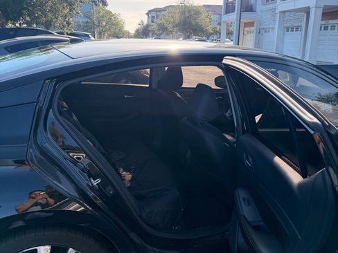 Used 2021 Nissan Altima 2.5 SR FWD image 12