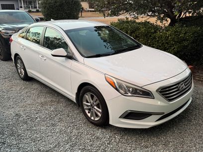 Used 2016 Hyundai Sonata SE w/ Cargo Package