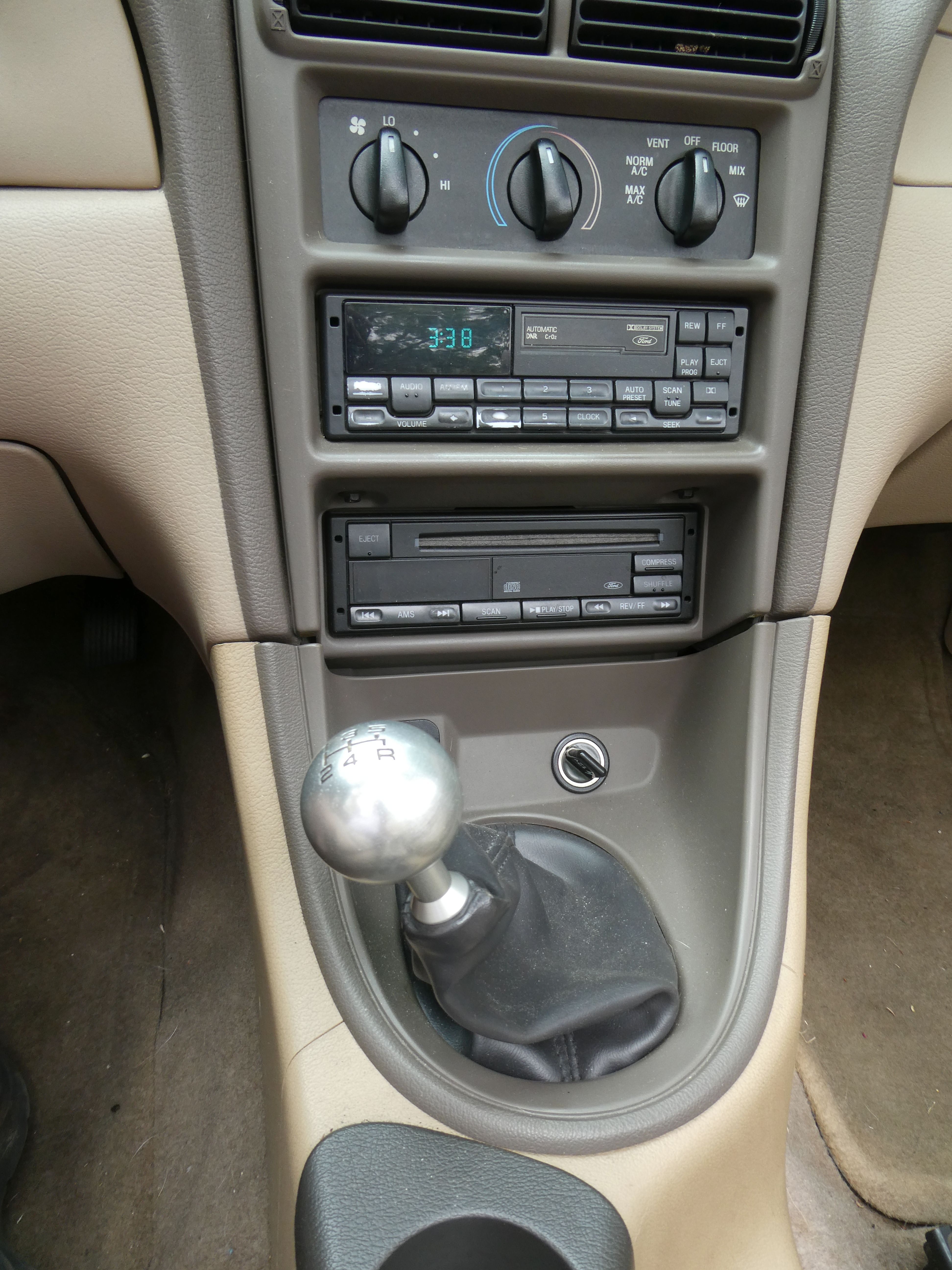 Used 2000 Ford Mustang GT RWD image 25