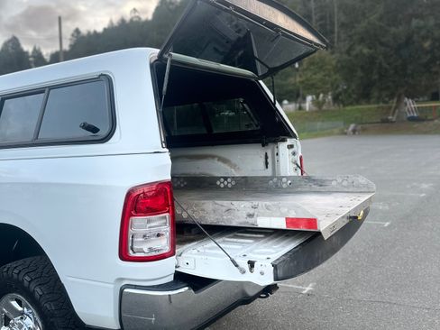 Used 2022 RAM 2500 Big Horn image 12