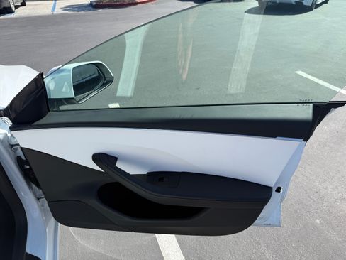 Used 2024 Tesla Model 3 Long Range RWD image 19