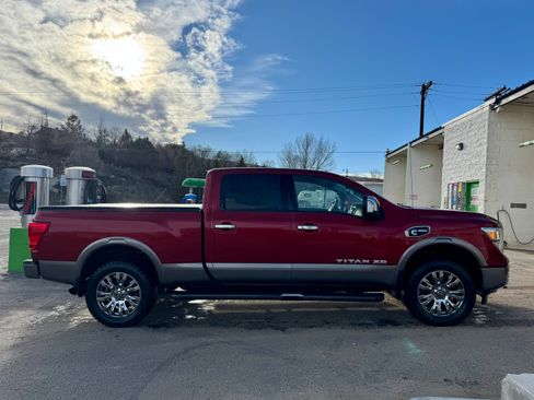Used 2016 Nissan Titan Platinum Reserve image 4