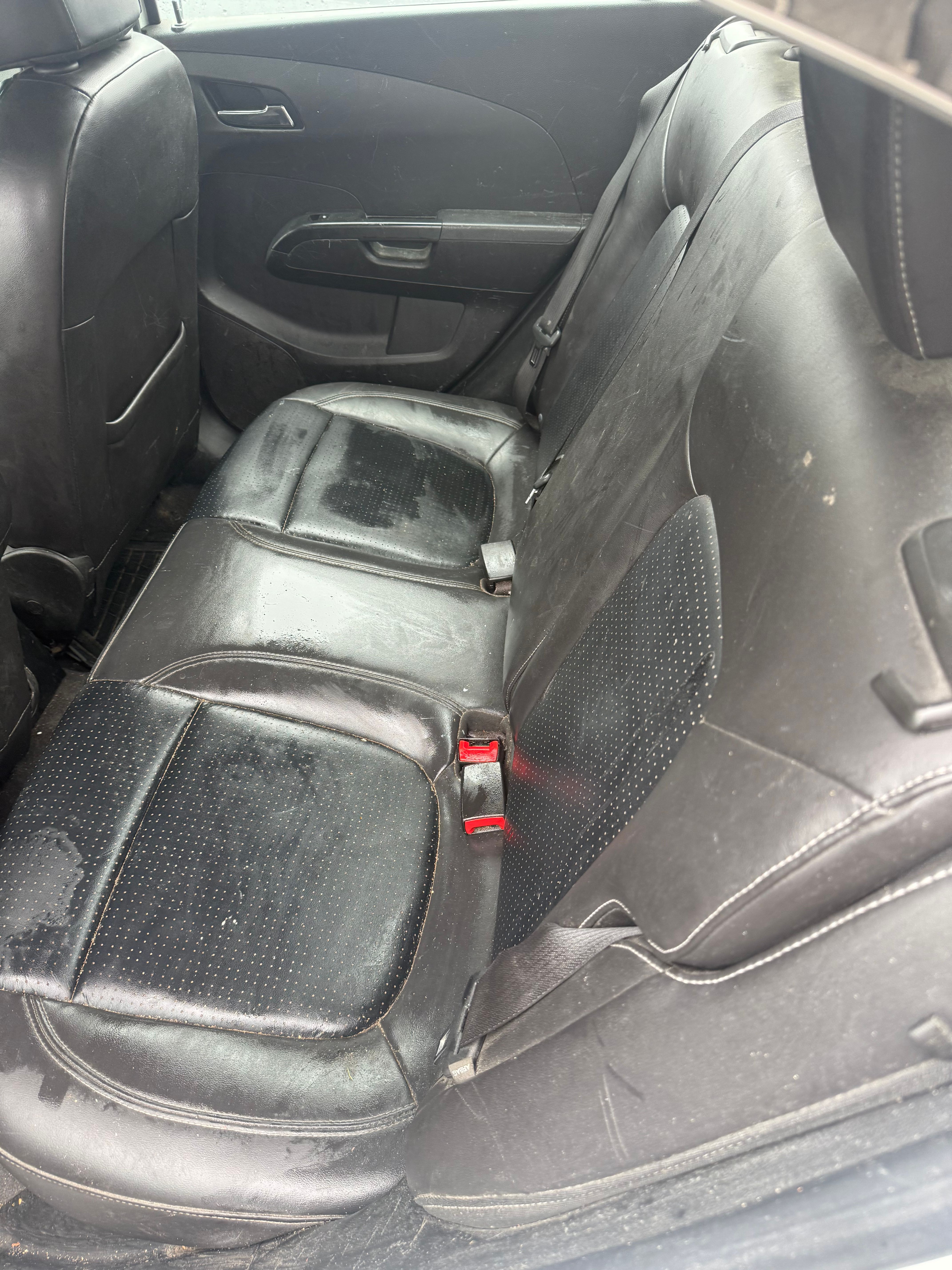 Used 2015 Chevrolet Sonic LTZ FWD image 10