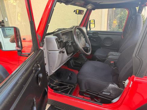 Used 1997 Jeep Wrangler Sport image 11